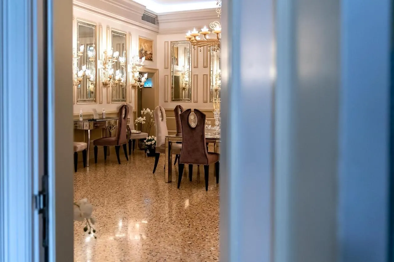 Palazzetto Madonna Hotel Venice 4*,